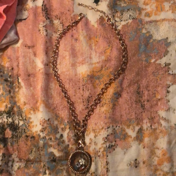 Origami necklace - Picture 4 of 4